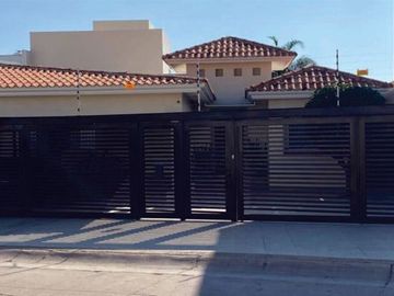 Casa en venta  en Gran Jardín