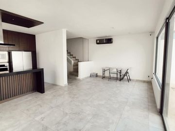 Casa en renta Alina Residencial Santiago