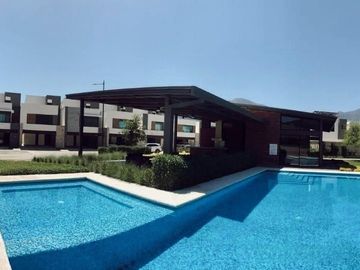 Casa en renta Alina Residencial Santiago