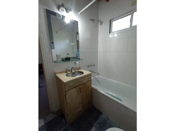 VENTA CASA - CALLE PROFESOR MATHUS 2291 - GUAYMALLÉN - MENDOZA.
