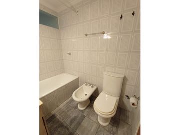 VENTA CASA - CALLE PROFESOR MATHUS 2291 - GUAYMALLÉN - MENDOZA.