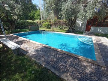 VENTA CASA - CALLE PROFESOR MATHUS 2291 - GUAYMALLÉN - MENDOZA.
