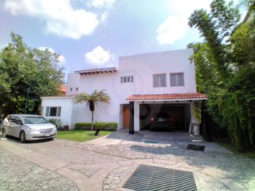 Casa en renta en Fraccionamiento Kloster Sumiya