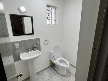 Casa en condominio en venta en Capellanía, León, Guanajuato