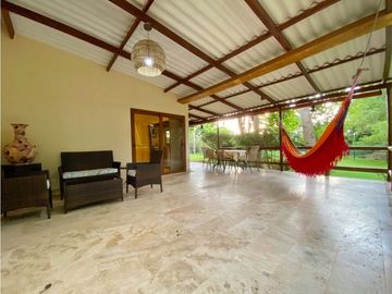 Venta casa-finca de 1 hectárea en zona norte Via Punta Canoa Cartagena