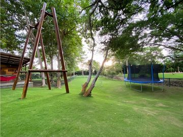 Venta casa-finca de 1 hectárea en zona norte Via Punta Canoa Cartagena