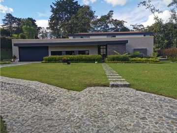Venta Casa en Unidad Cerrada en EL Retiro
