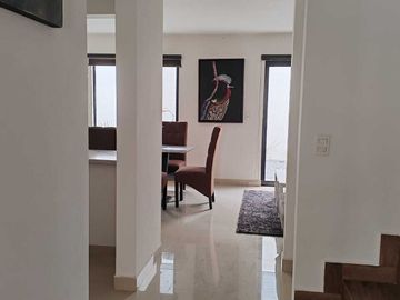 Casa en VENTA zona Santa Catarina