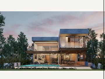 Residencia en Venta con vista al campo de golf en Privada Yucatán Country Club