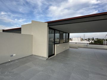 Linda casa en VENTA en Paseos Universidad