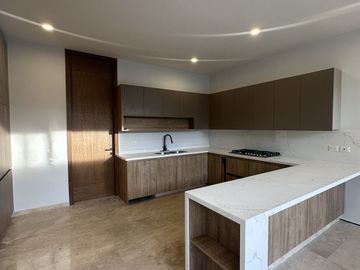 Linda casa en VENTA en Paseos Universidad