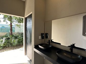Linda casa en VENTA en Paseos Universidad