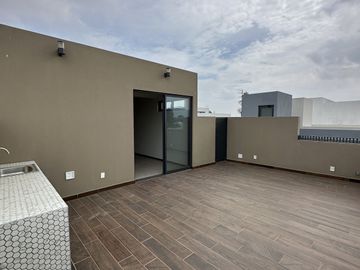 Estrena casa en Parques Vallarta dentro de coto