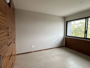 Estrena casa en Parques Vallarta dentro de coto