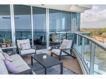 Beauty on the Beach! 2 Bed Beach Front Condo