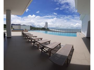 Beauty on the Beach! 2 Bed Beach Front Condo