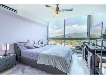Beauty on the Beach! 2 Bed Beach Front Condo