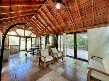 OPORTUNIDAD! Se Vende Casa en Altos del Maria en Zona Alta