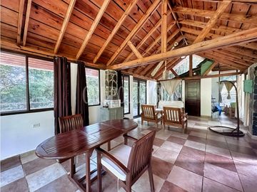 OPORTUNIDAD! Se Vende Casa en Altos del Maria en Zona Alta