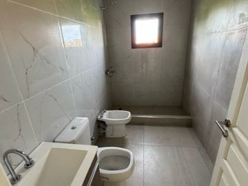 Casa en venta en Tristan Suarez