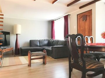 Casa en Venta en El Rector | Casa En Venta (4D2B) | Macul | Alas Propiedades
