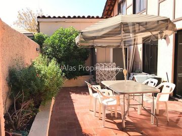 Casa en Venta en El Rector | Casa En Venta (4D2B) | Macul | Alas Propiedades