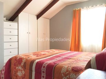 Casa en Venta en El Rector | Casa En Venta (4D2B) | Macul | Alas Propiedades