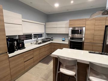 Residencia de Lujo en Valle Poniente
