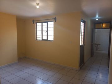 Casa en esquina bien ubicada