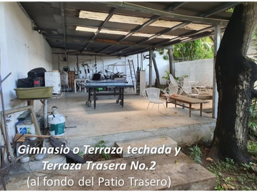 SE VENDE CASA CON TERRENO EN COCO DEL MAR