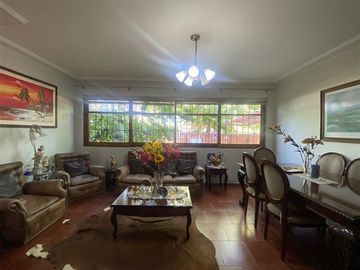 Departamento en Venta en PRIMER PISO CON ACCESO A PATIO...