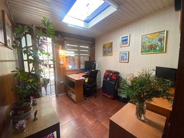 Departamento en Venta en PRIMER PISO CON ACCESO A PATIO...