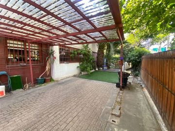 Departamento en Venta en PRIMER PISO CON ACCESO A PATIO...