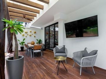 Casa en venta con amenidades,  alta plusvalía en Temozón Norte, Mérida
