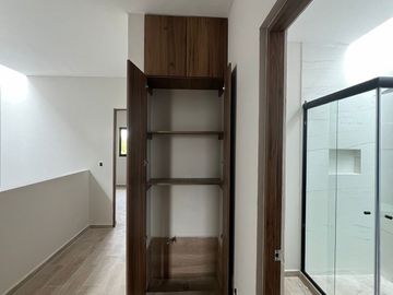 CASA EN VENTA CIUDAD MADERAS MARQUES RECAMARA EN PLANTA BAJA