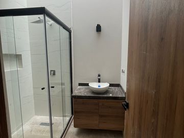CASA EN VENTA CIUDAD MADERAS MARQUES RECAMARA EN PLANTA BAJA