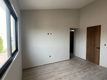 CASA EN VENTA CIUDAD MADERAS MARQUES RECAMARA EN PLANTA BAJA