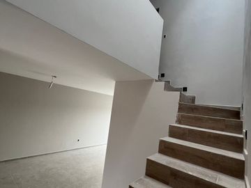 CASA EN VENTA CIUDAD MADERAS MARQUES RECAMARA EN PLANTA BAJA