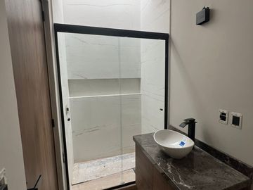 CASA EN VENTA CIUDAD MADERAS MARQUES RECAMARA EN PLANTA BAJA
