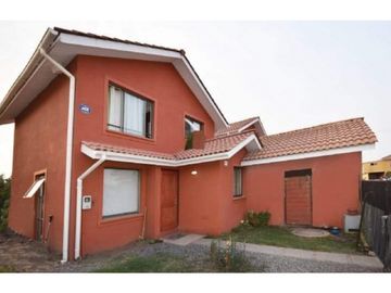 Gran Casa 2 pisos en San Bernardo