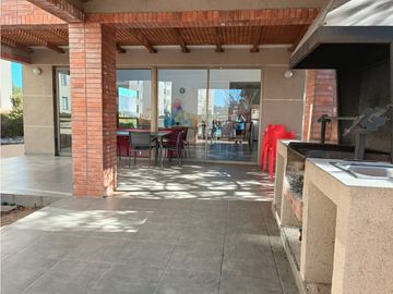 Vende Departamento Amoblado en Barrio Parque Curauma