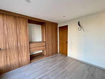 Departamento de lujo en la Zona Diamante. Puerta de Hierro.