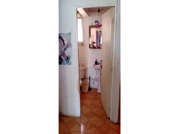 SE VENDE DPTO 2DO PISO, LOMAS DE LLOLLEO.