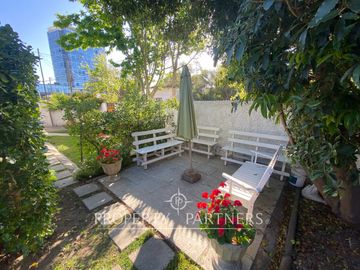 Venta de amplia casa en privilegiado sector de Bosques de Montemar