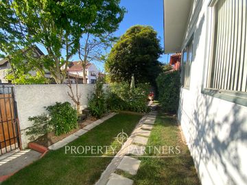Venta de amplia casa en privilegiado sector de Bosques de Montemar