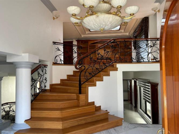 Hermosa Casa en la arbide