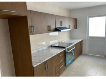 Excelente casa en Gran Jardin