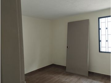 VENDE CASA EN MALIBU - ALHAMBRA