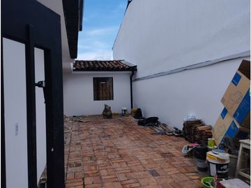 VENDE CASA EN MALIBU - ALHAMBRA