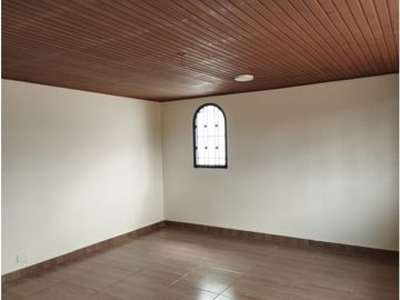 VENDE CASA EN MALIBU - ALHAMBRA